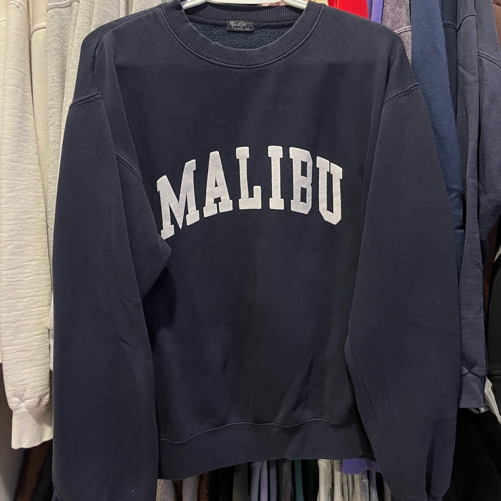 Sweatshirt